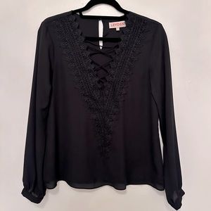 Leyden Black Lace Trim V-Neck Long Sleeve Top - Size Small